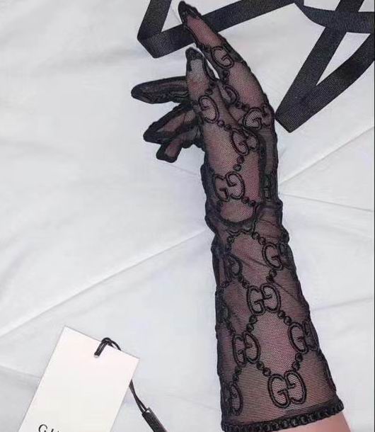 Gucci ���� 1020