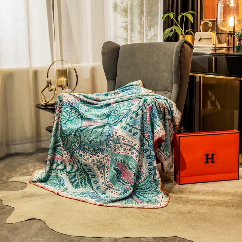 Hermes 1.5x1.5m 1.5x2.0m 2.0x2.3m 51