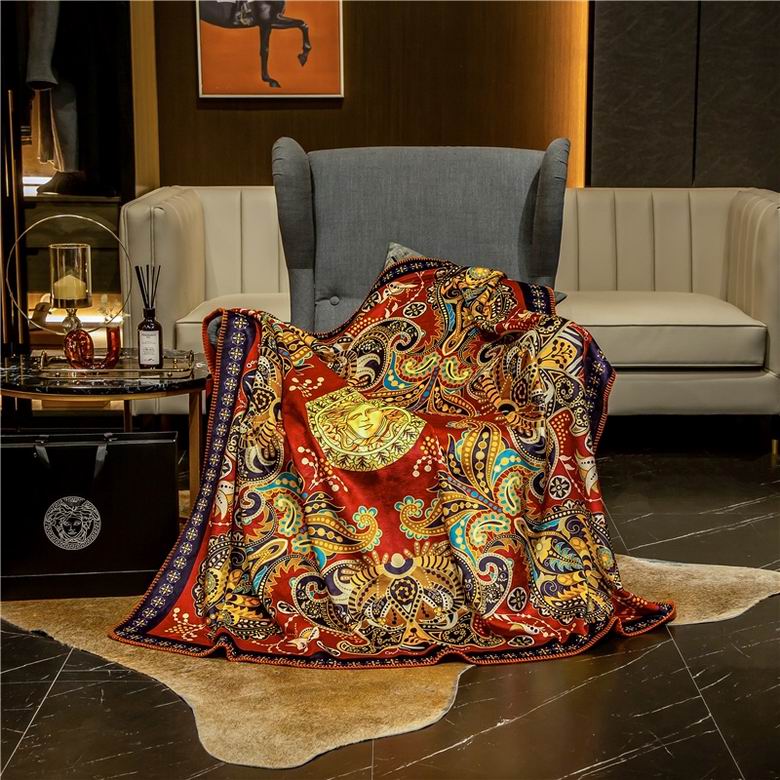 Versace 1.5x1.5m 1.5x2.0m 2.0x2.3m 40