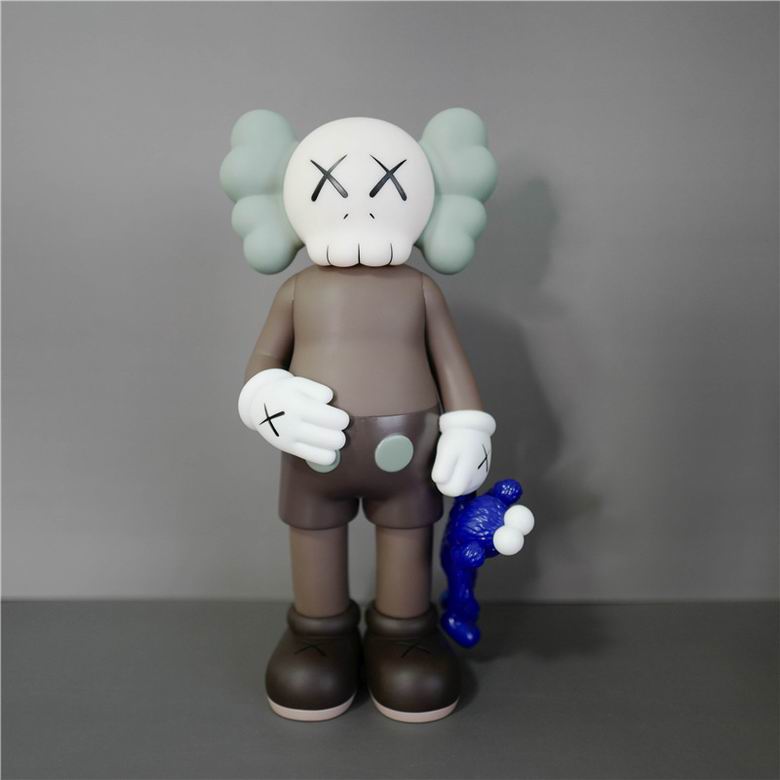 Kaws 12x8x31cm 3C m05