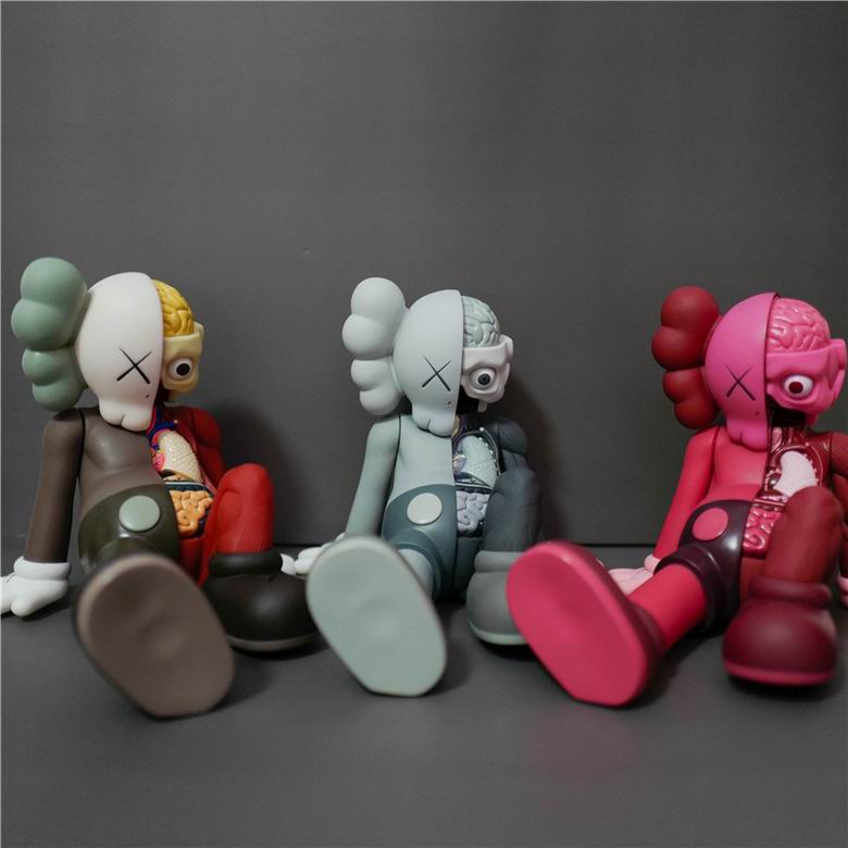 Kaws 23cm 19
