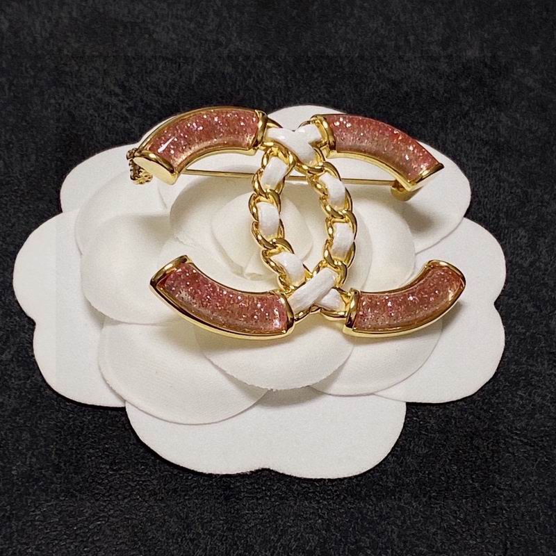 Chanel Brooch 1lyx56
