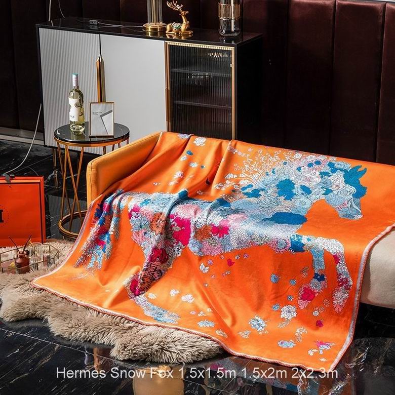 Hermes Snow Fox 1.5x1.5m 1.5x2m 2x2.3m 120 180  260