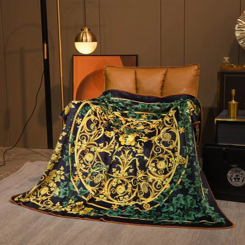 Versace 1.5x1.5m 1.5x2.0m 2.0x2.3m 02