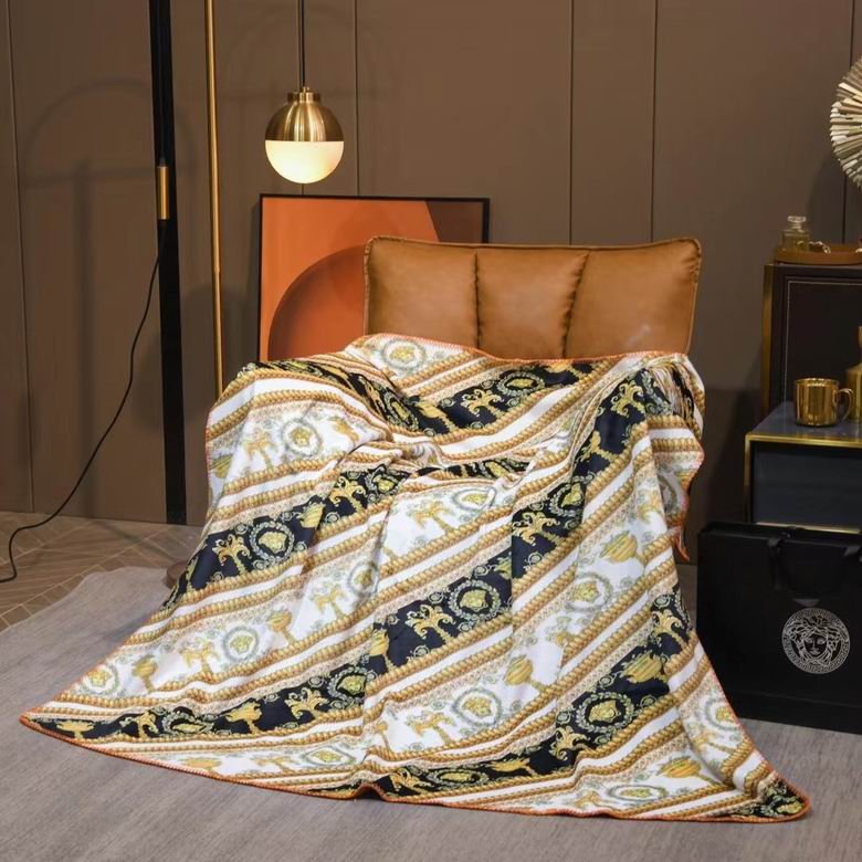 Versace 1.5x1.5m 1.5x2.0m 2.0x2.3m 03