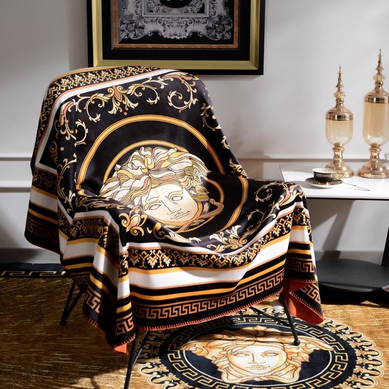 Versace 1.5x1.5m 1.5x2.0m 2.0x2.3m 08