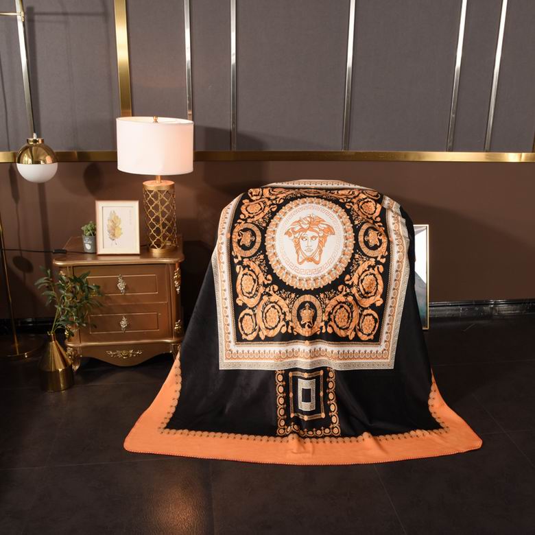 Versace 1.5x1.5m 1.5x2.0m 2.0x2.3m 10