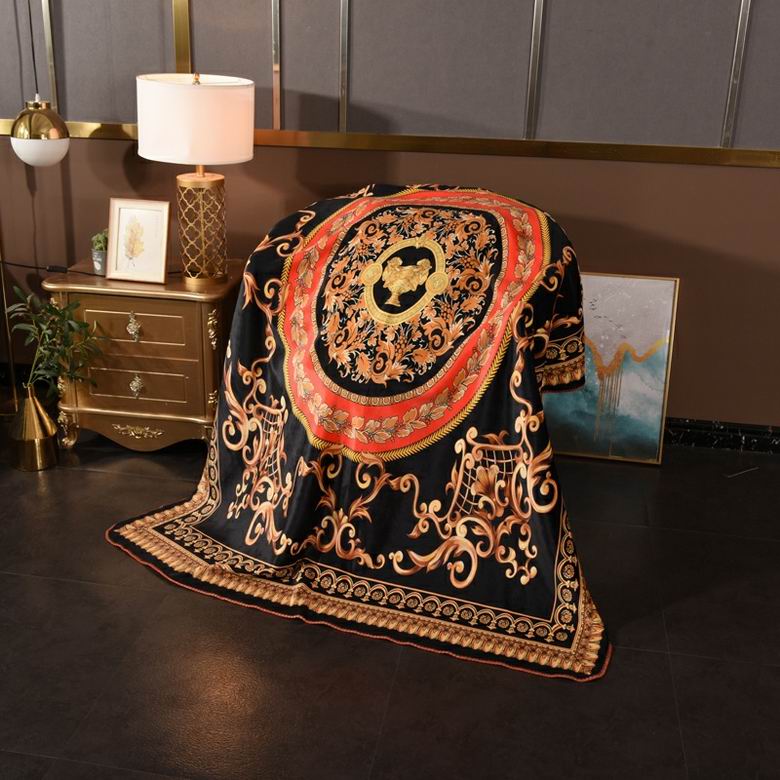 Versace 1.5x1.5m 1.5x2.0m 2.0x2.3m 16