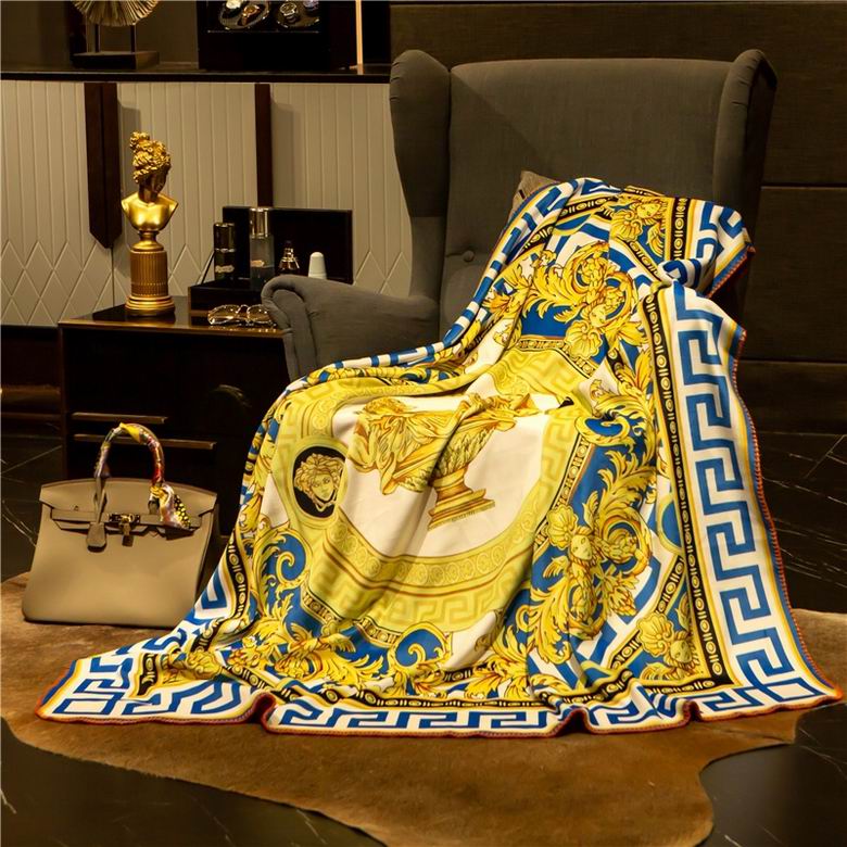 Versace 1.5x1.5m 1.5x2.0m 2.0x2.3m 23