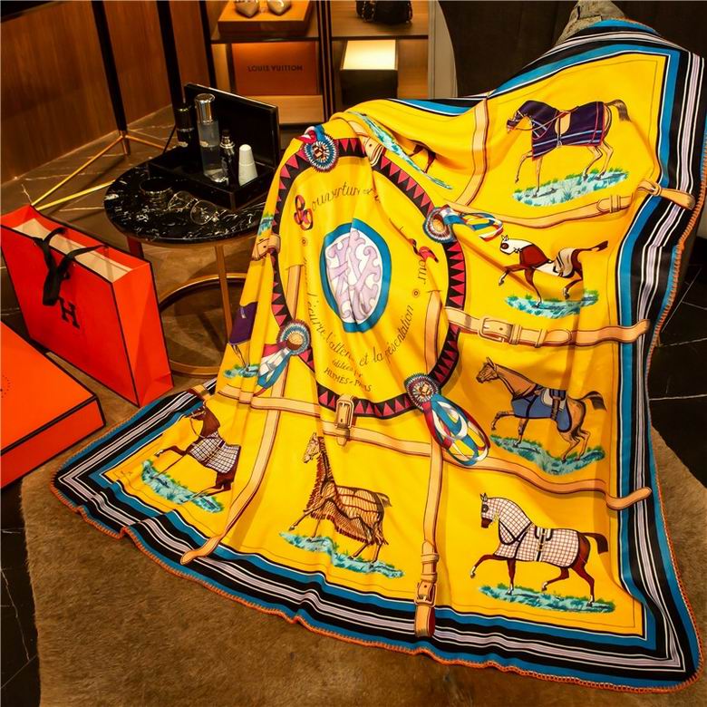 Hermes 1.5x1.5m 1.5x2.0m 2.0x2.3m 37