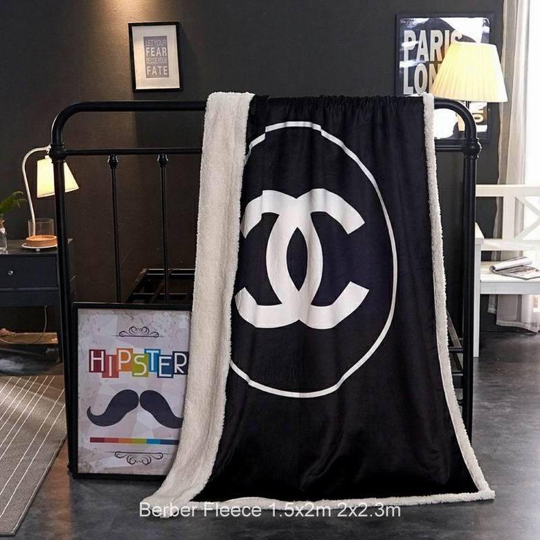 Chanel 1.5x2m 2x2.3m n33