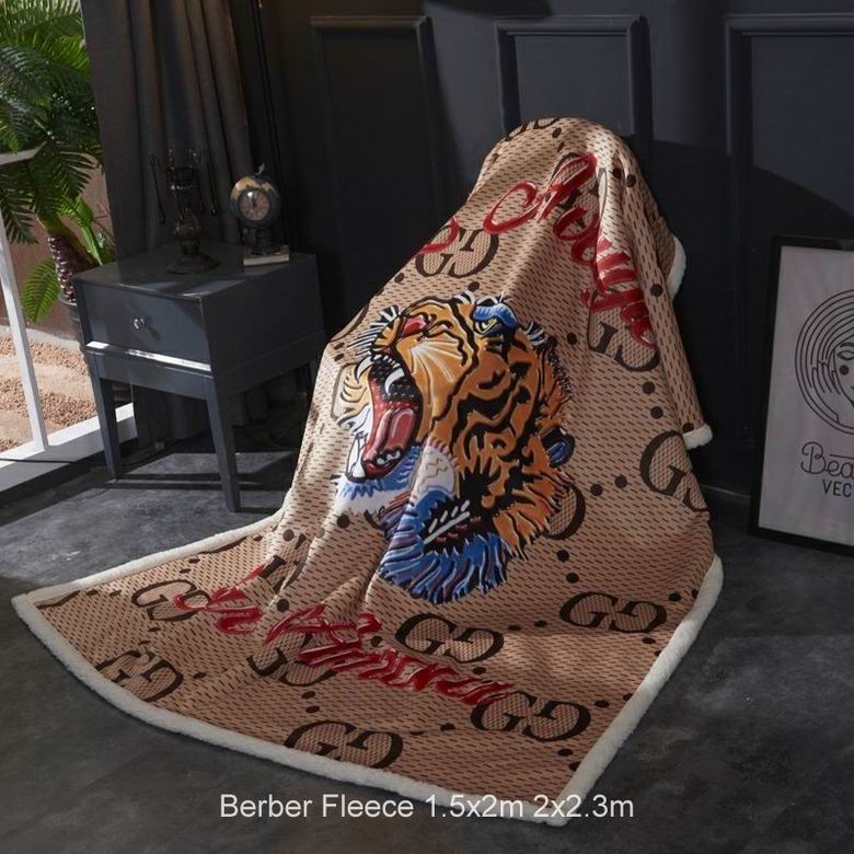 Gucci 1.5x2m 2x2.3m n19