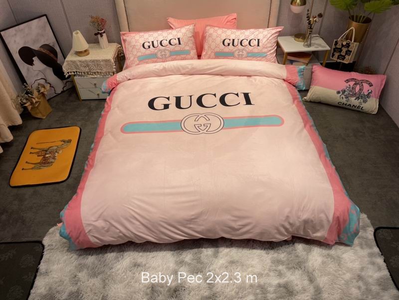 Gucci Pec 2x2.3m n22