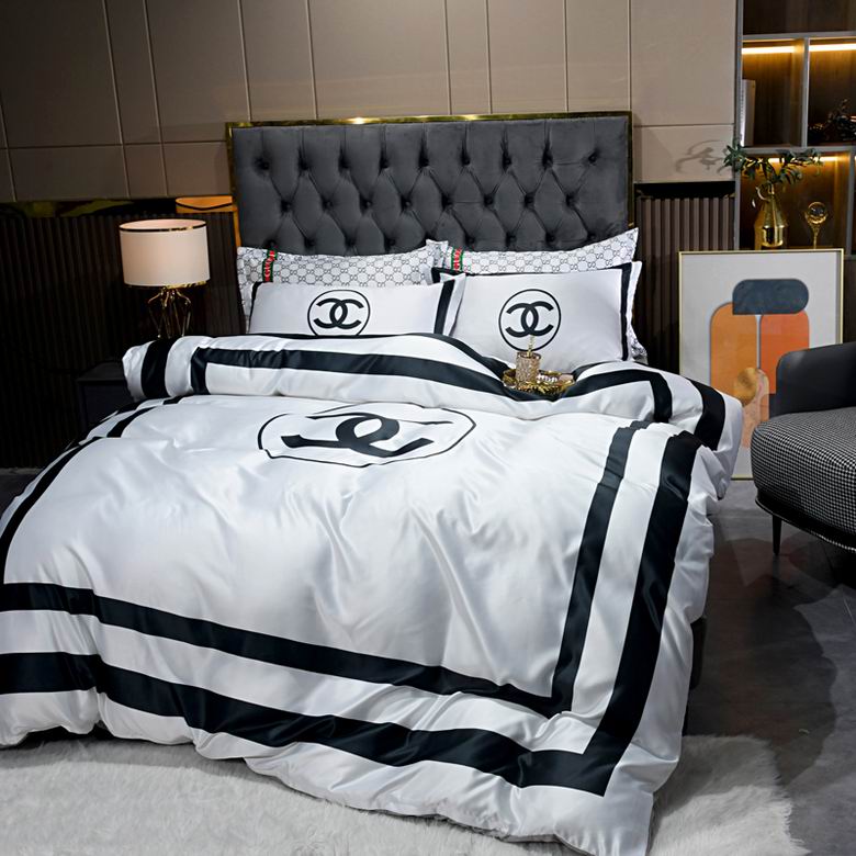 Chanel 2x2.3m 2.2x2.4m 15