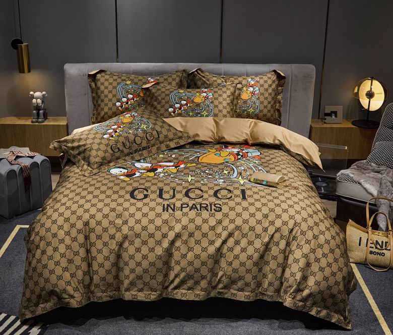 Gucci 2.0x2.3m 2.2x2.4m 11