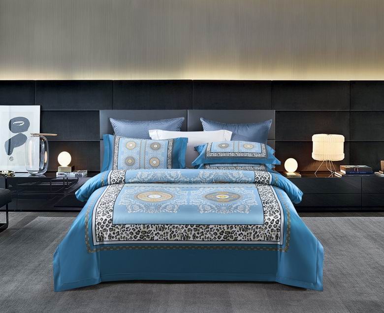 Versace 2x2.3m Plus 2.2x2.4m 02