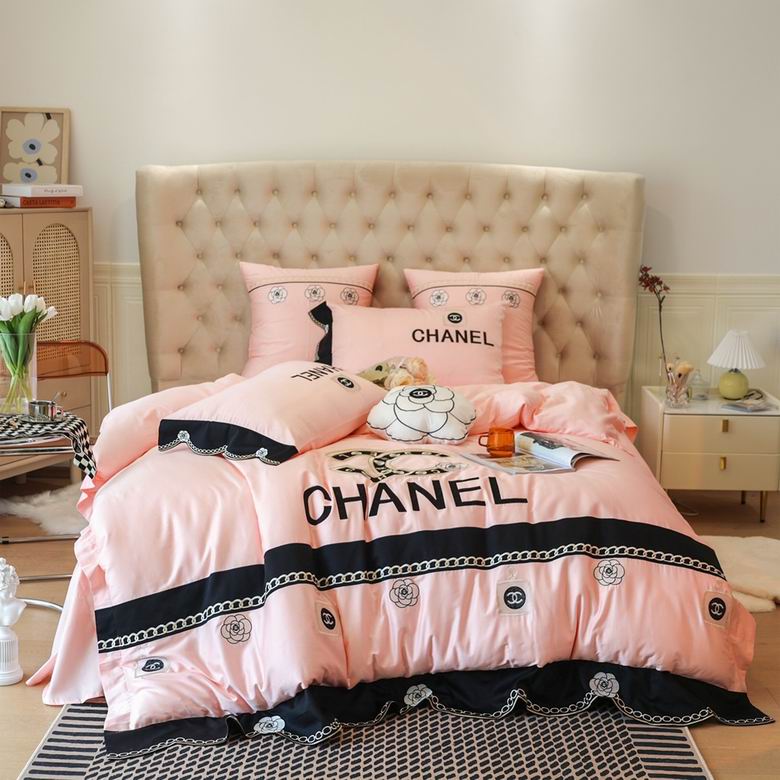 Chanel 2x2.3m Plus 2.2x2.4m 37