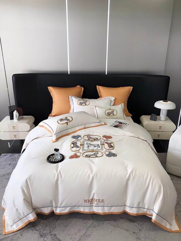 Hermes 2x2.3m 2.2x2.4m 50