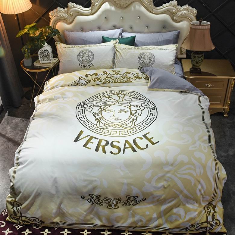 Versace 2.0x2.3m 09