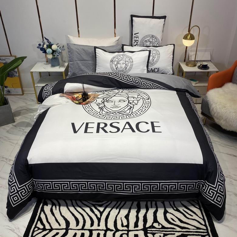 Versace 2.0x2.3m 01