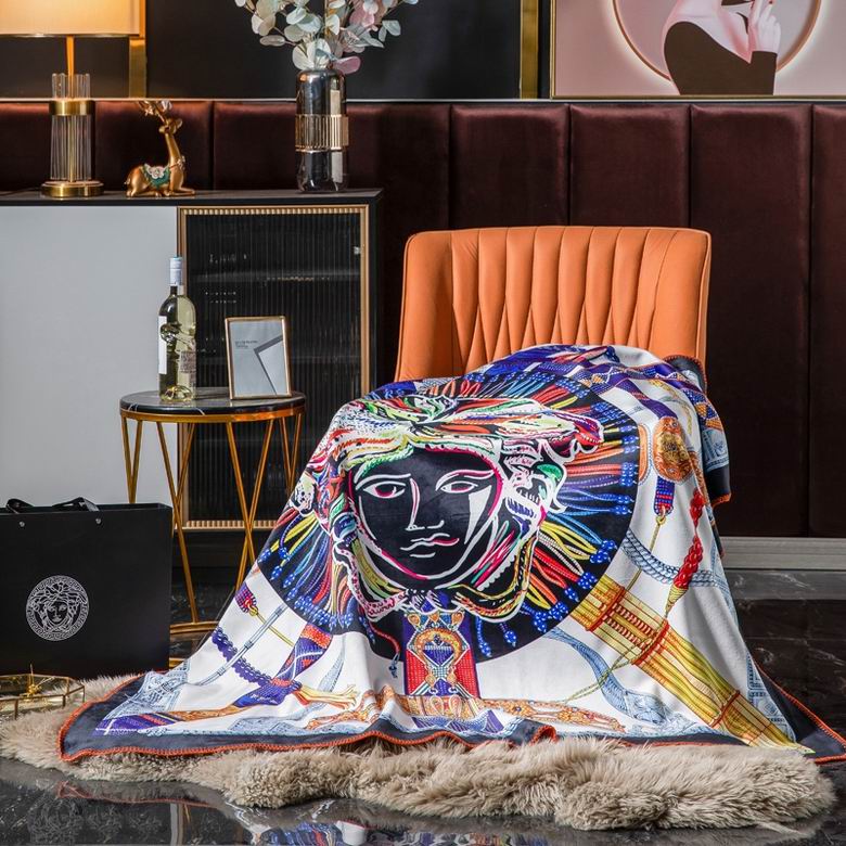 Versace 1.5x1.5m 1.5x2m 2.0x2.3m 43