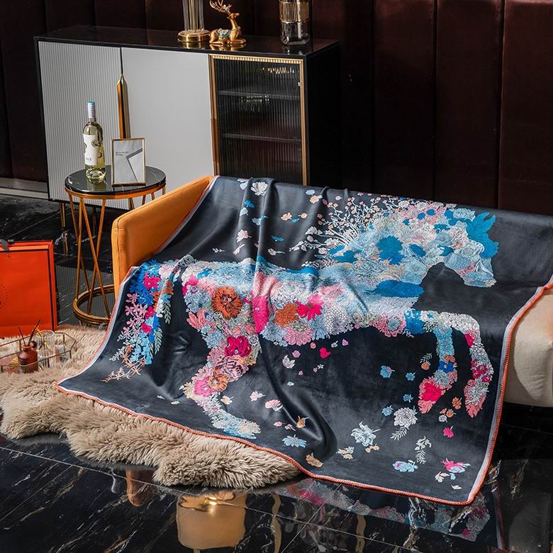 Hermes 1.5x1.5m 1.5x2m 2x2.3m 39