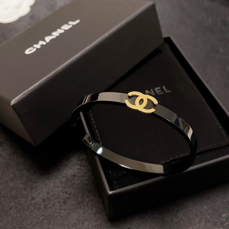Chanel bracelet 2lyx38