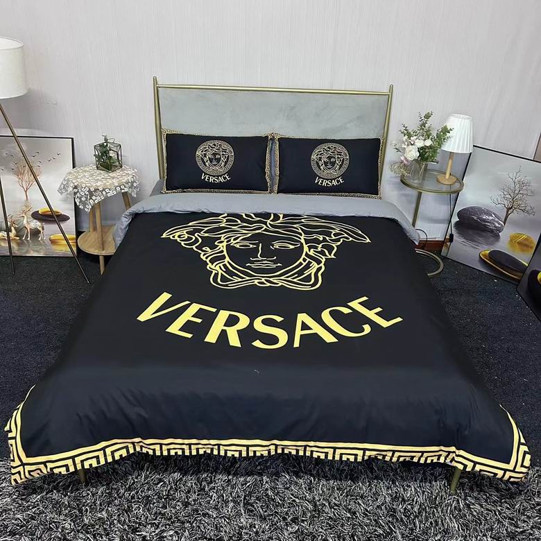 Versace 2.0x2.3m 10