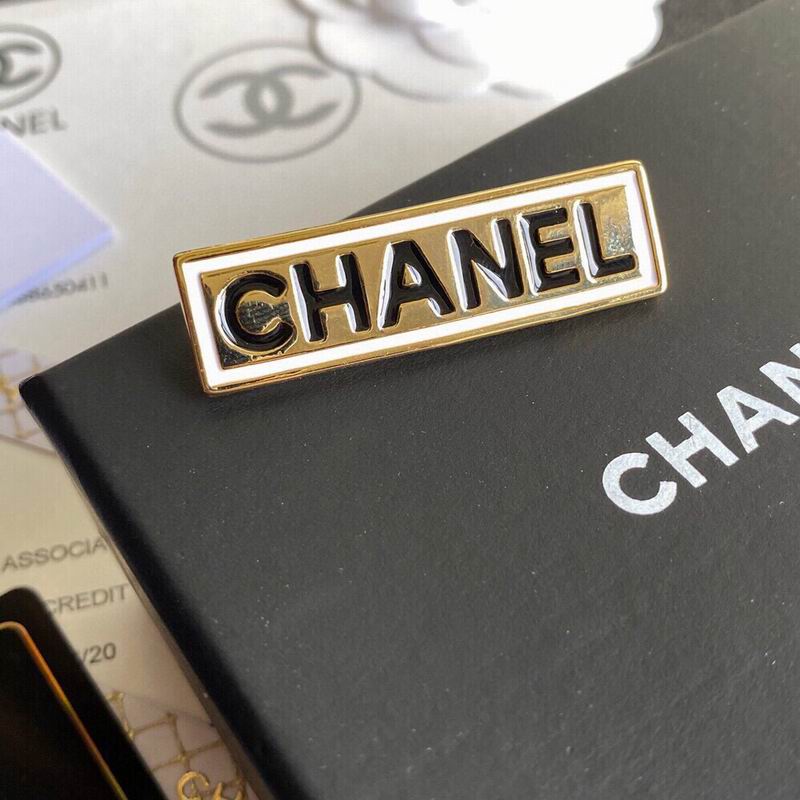 Chanel Brooch 3lyx205