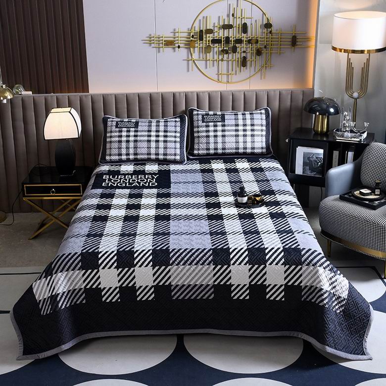 Burberry 2.0x2.2m 2.3x2.5m 01