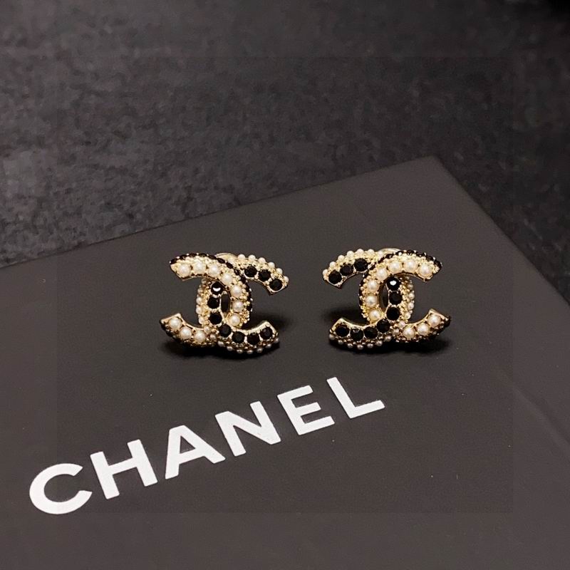 Chanel earing 3lyx660