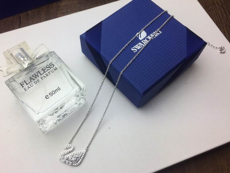 Swarovski Necklace 05lyx246