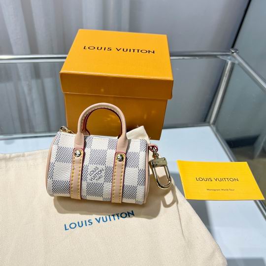 LV keyring 03lyh75