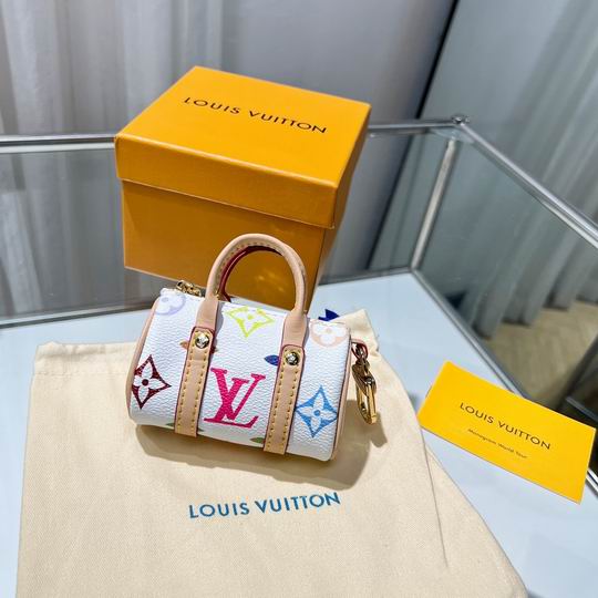 LV keyring 03lyh77