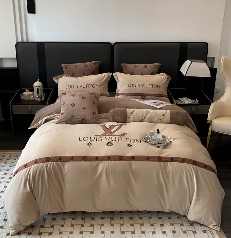 LV 2.0x2.3m 2.2x2.4m 04