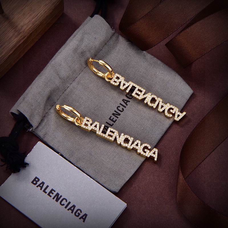 Balenciaga earring2 1127