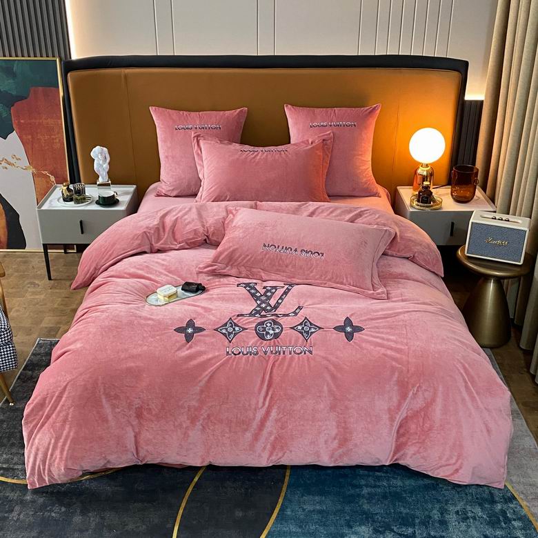 LV 2.0x2.3m 2.2x2.4m 12