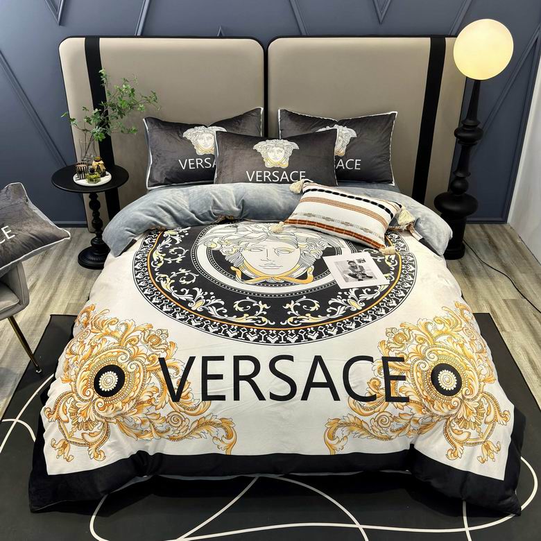 Versace 2.0x2.3m 2.2x2.4m 18
