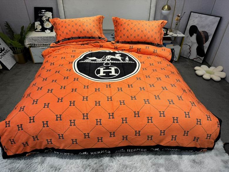 Hermes 2.0x2.3m 2.2x2.4m 21