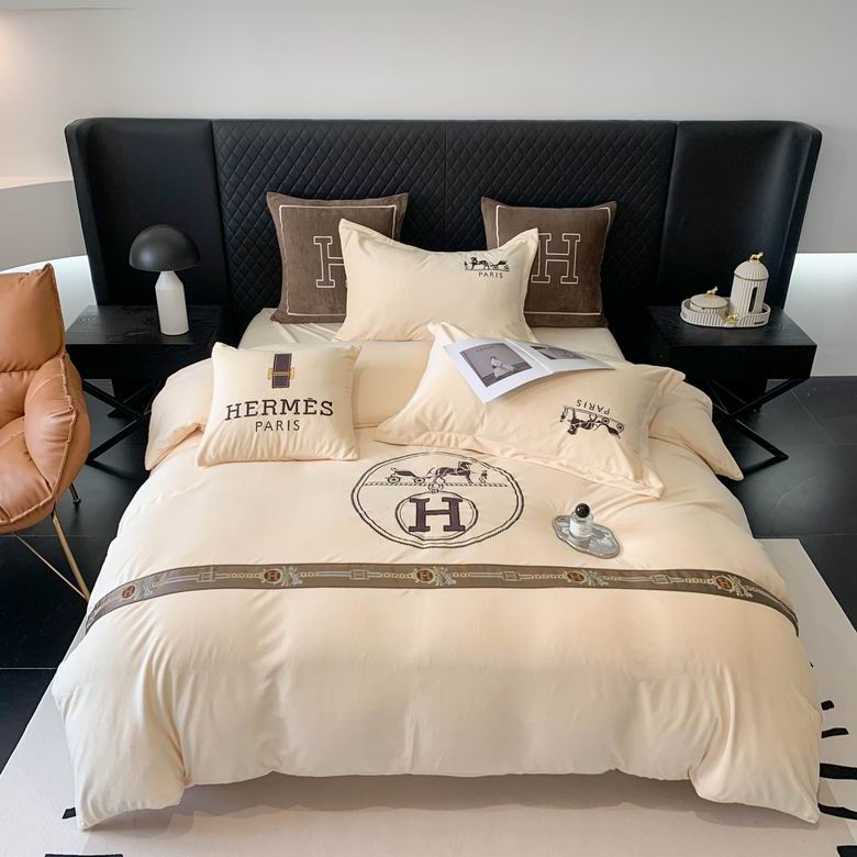 Hermes 2.0x2.3m 2.2x2.4m 16