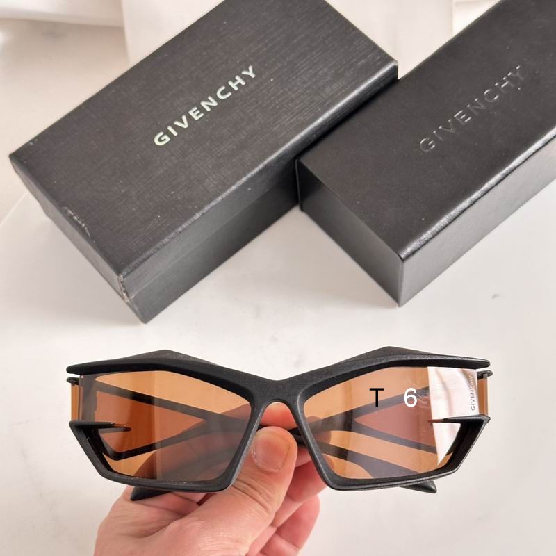 Givenchy GV40049I e
