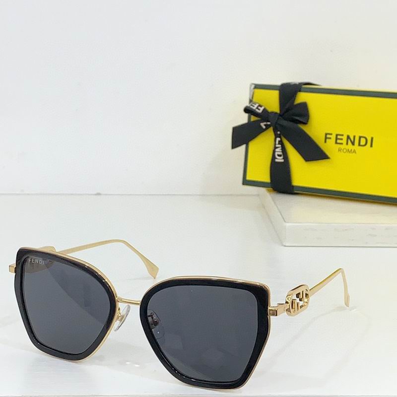 Fendi Glasses smh53