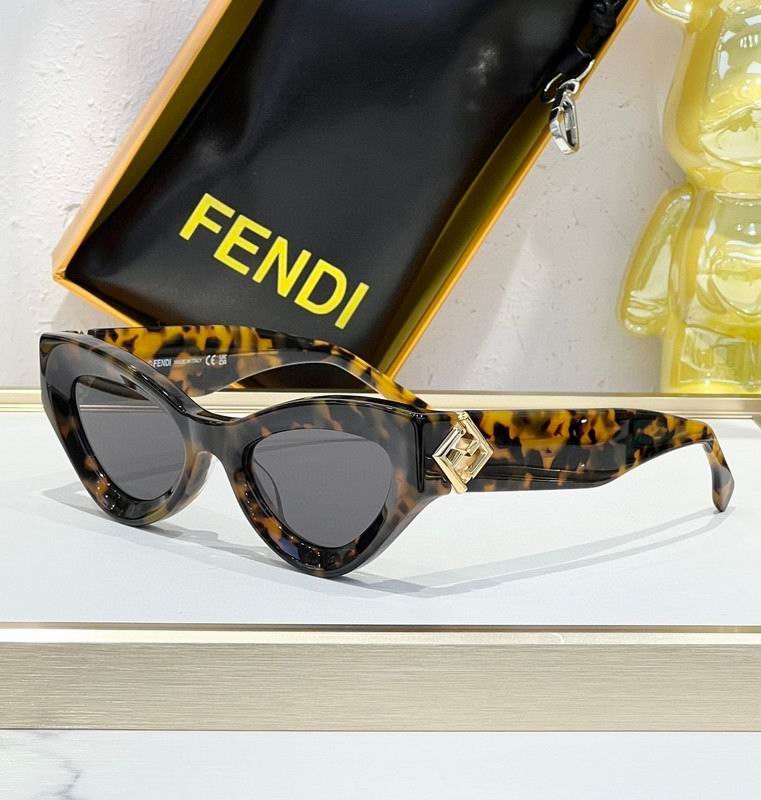 Fendi Glasses smh117
