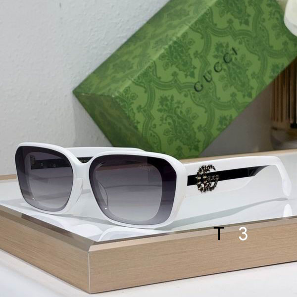 Gucci CL42122U 56 17 142 c