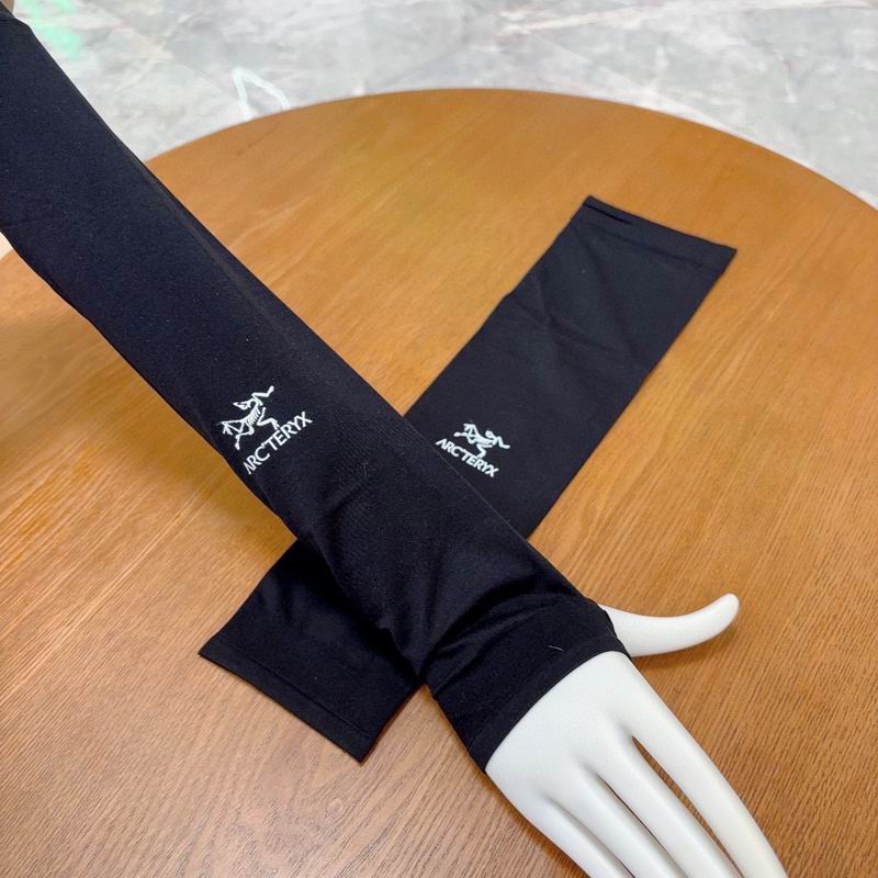 Arcteryx oversleeve hh15