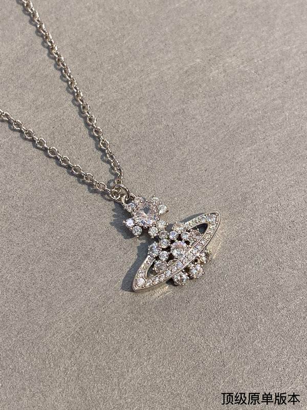 Vivienne Westwood necklace 03lyh207