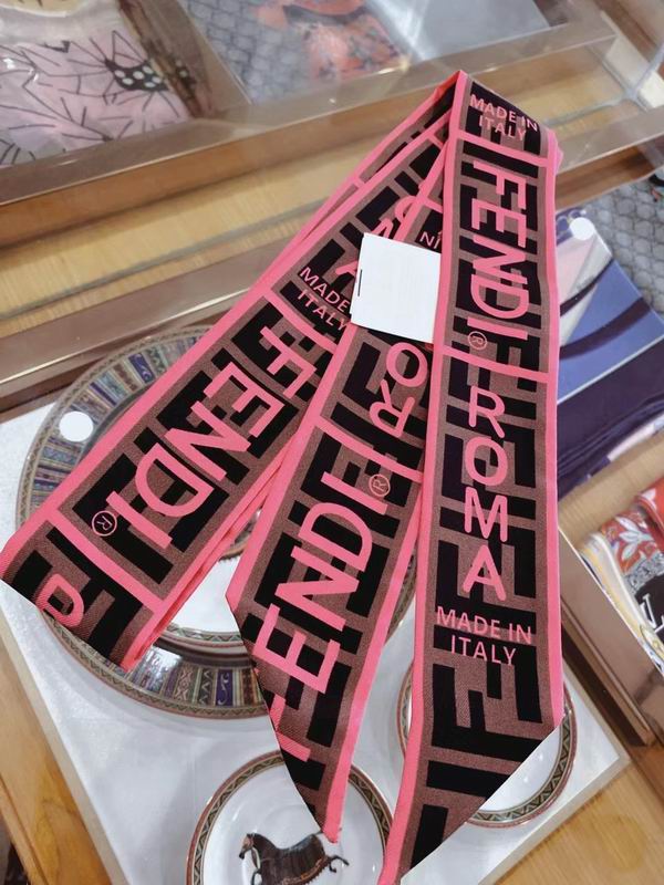 Fendi ˿��Ʈ������