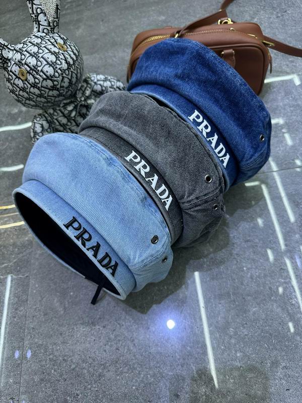 Prada beret 1226