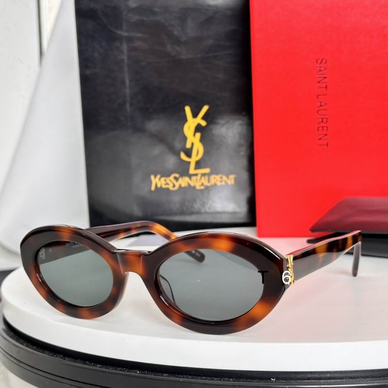 YSL M136 52 22-140 e