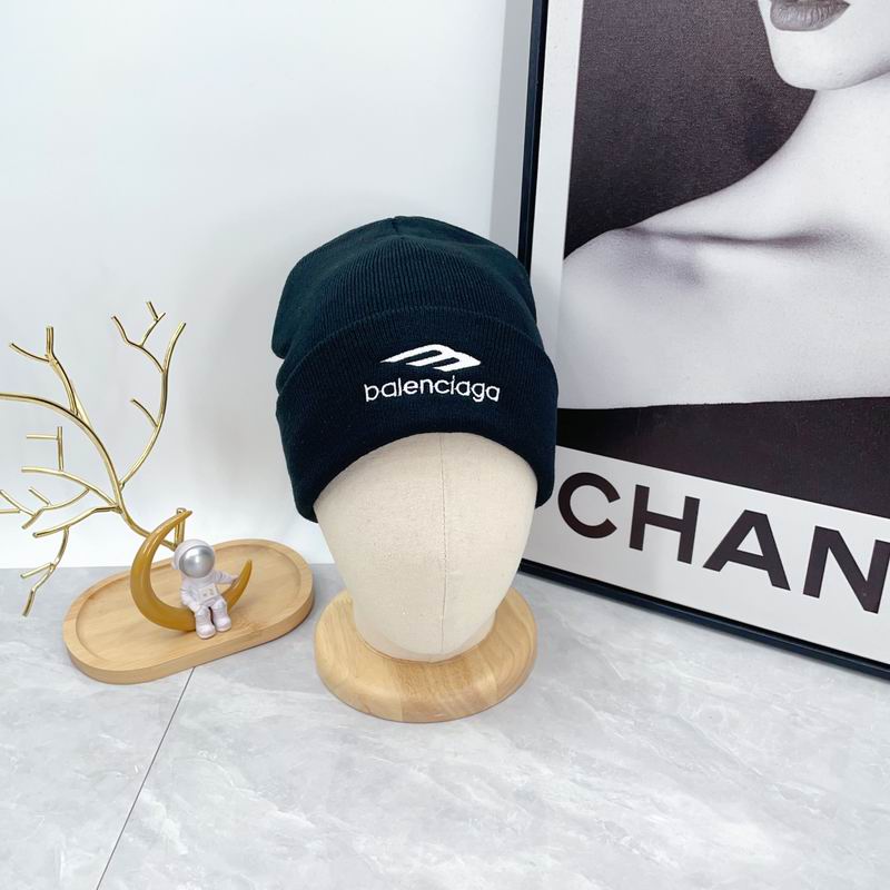 26 Balenciaga hat 0103